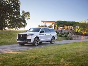 Lincoln Navigator 2024. Bodywork, Exterior. SUV Long, 5 generation