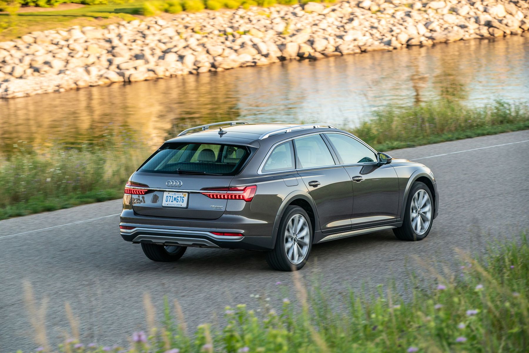 A6 allroad. Audi a6 Allroad. Ауди а6 Олроуд кватро 2020. A6 Allroad quattro 2020 Габаритные. Audi a6 c8 55 TFSI