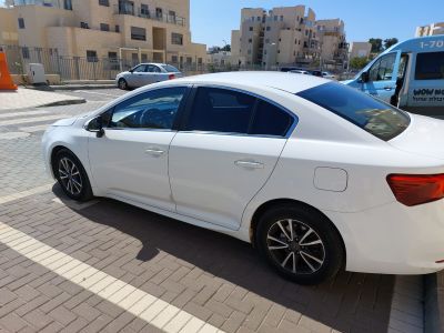 Toyota Avensis 2nd hand, 2018
