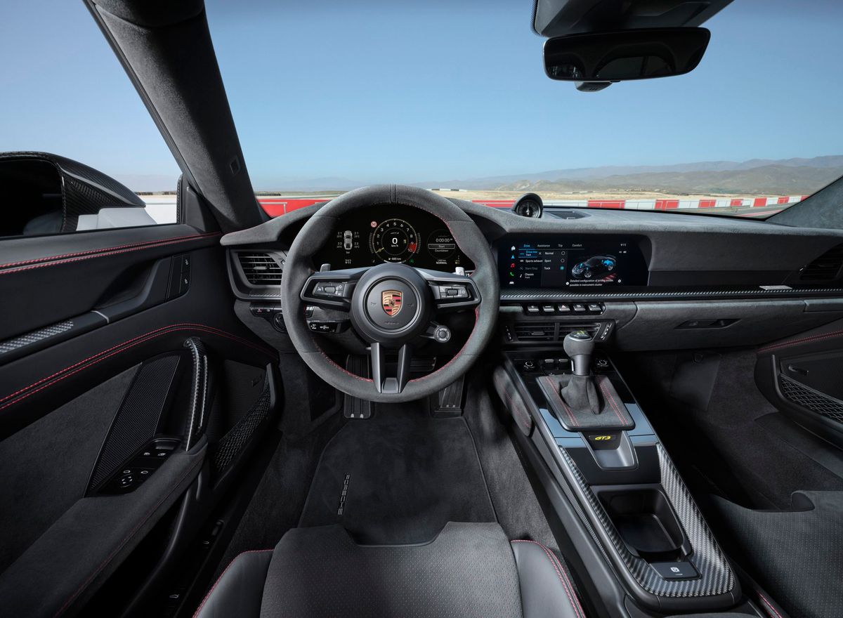 Porsche 911 GT3 2024. Передние сидения. Купе, 4 поколение, рестайлинг