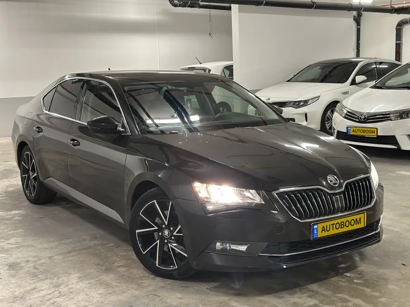 Škoda Superb 2ème main, 2016, main privée