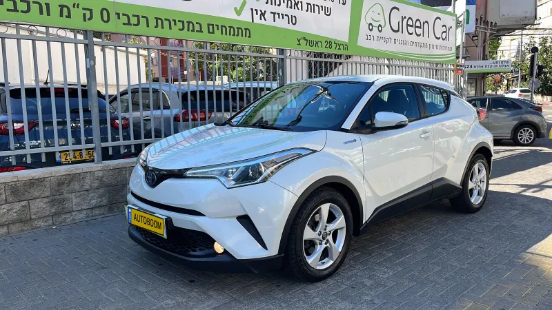 Toyota C-HR с пробегом, 2019