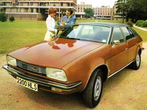 אוסטין פרינסס 1975. מרכב, צורה. סדאן, 1 דור