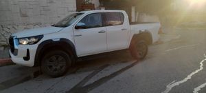 Toyota Hilux, 2022, photo