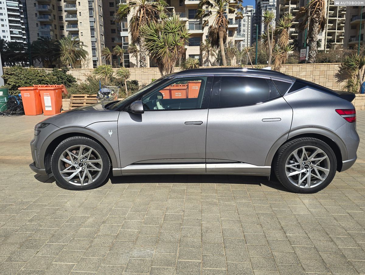 Genesis GV60 2nd hand, 2022, private