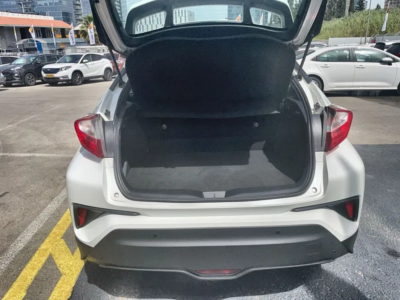 Toyota C-HR 2ème main, 2018, main privée