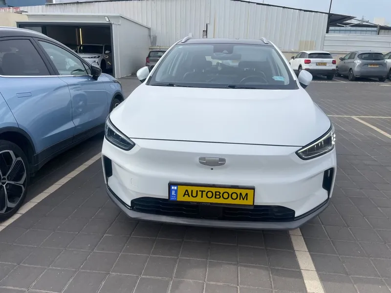 Geely Geometry C с пробегом, 2022, частная