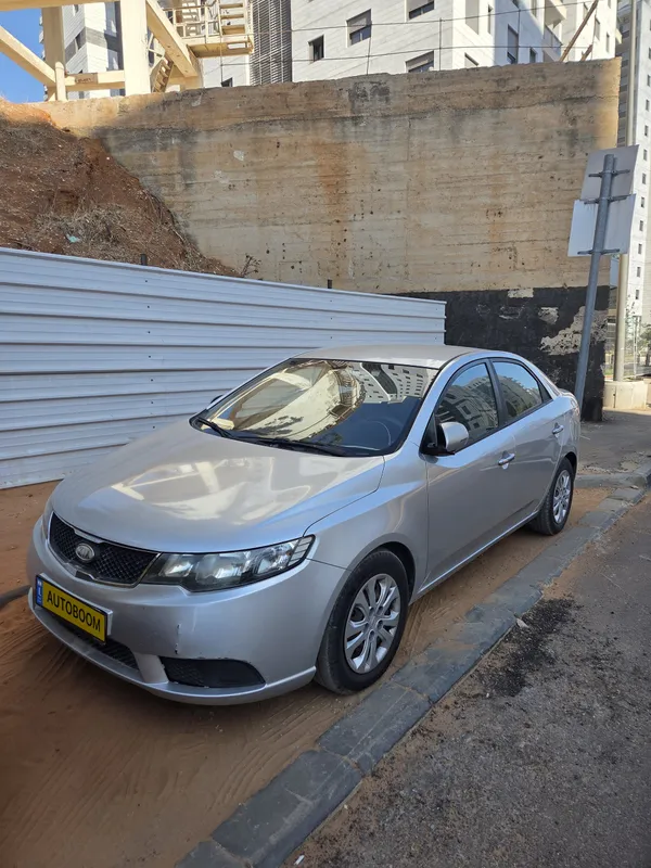 Kia Forte с пробегом, 2011, частная рука