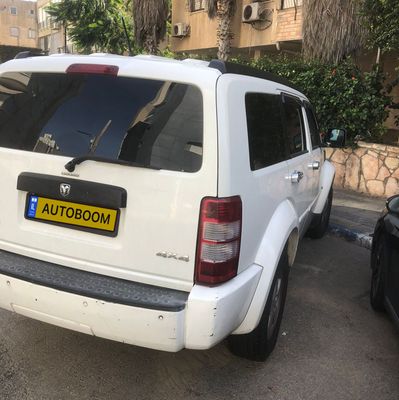 Dodge Nitro 2nd hand, 2009, private hand