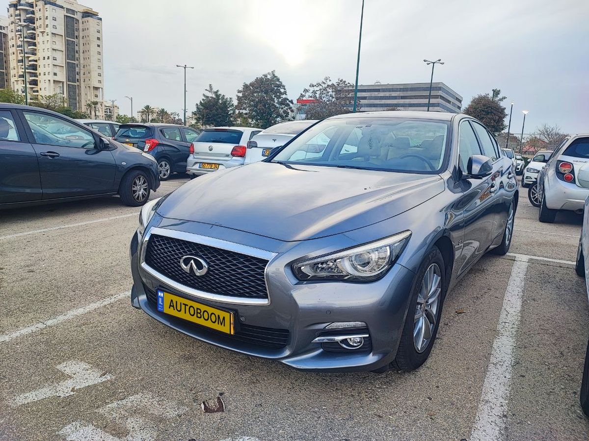 Infiniti Q50 2ème main, 2017, main privée