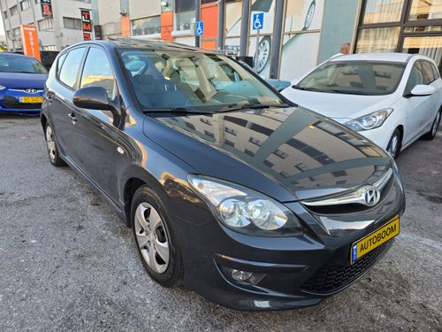 יונדאי i30, 2011, תמונה