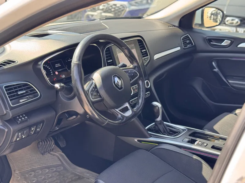 Renault Megane 2nd hand, 2023, private hand