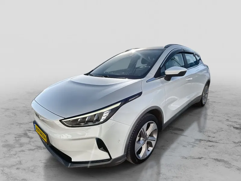 Geely Geometry C 2nd hand, 2023, private