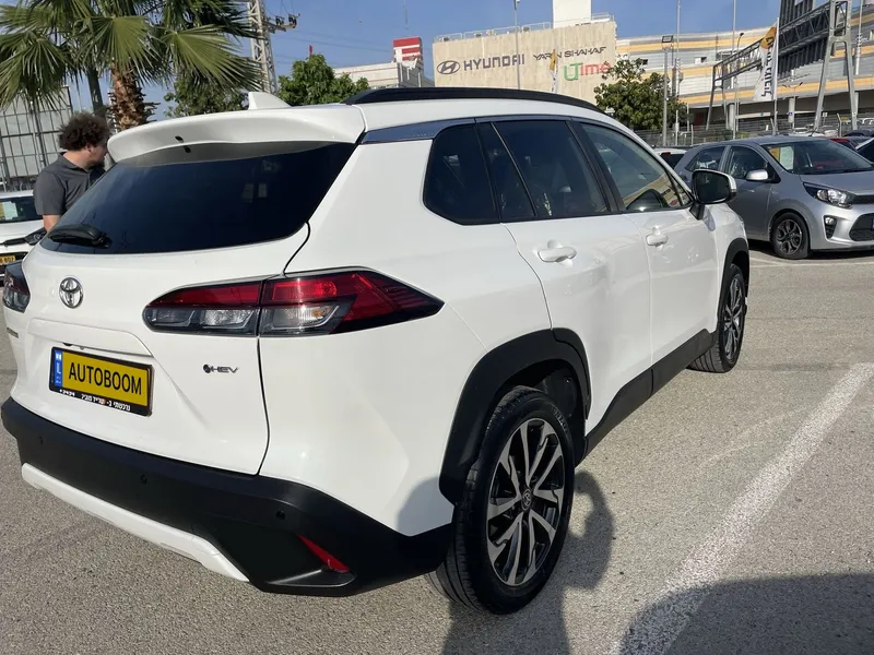 Toyota Corolla Cross 2nd hand, 2024
