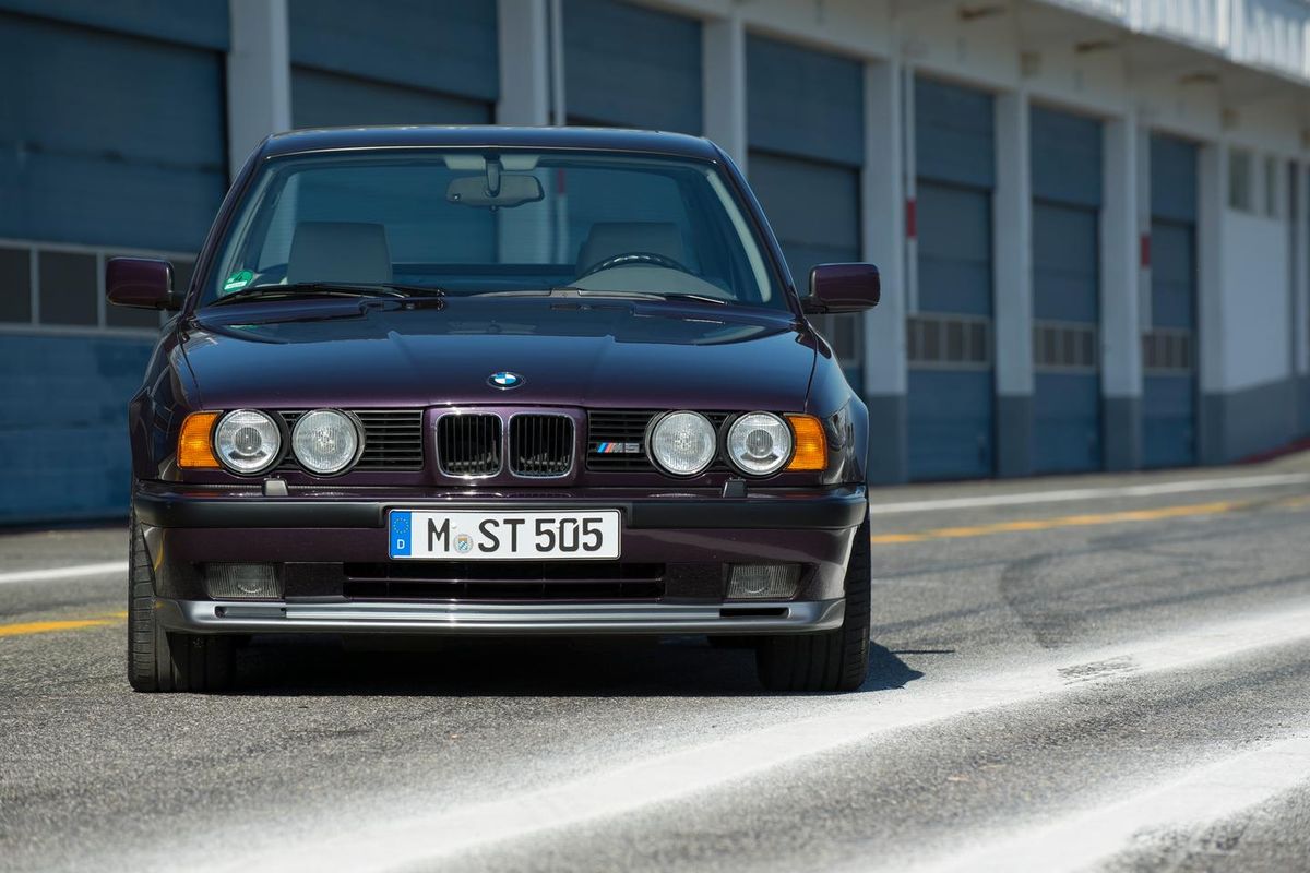 BMW M5 1988. Bodywork, Exterior. Sedan, 2 generation
