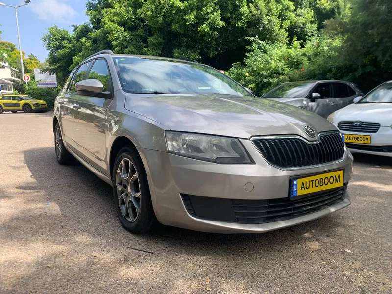 Škoda Octavia 2ème main, 2014, main privée