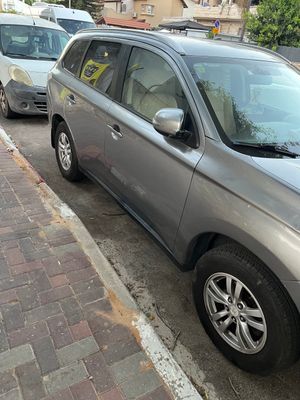 מיצובישי אאוטלנדר יד 2 רכב, 2015, פרטי