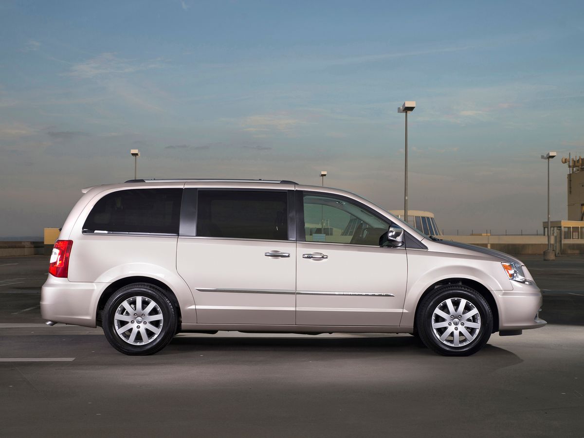 Chrysler Voyager 2011. Bodywork, Exterior. Minivan, 5 generation, restyling