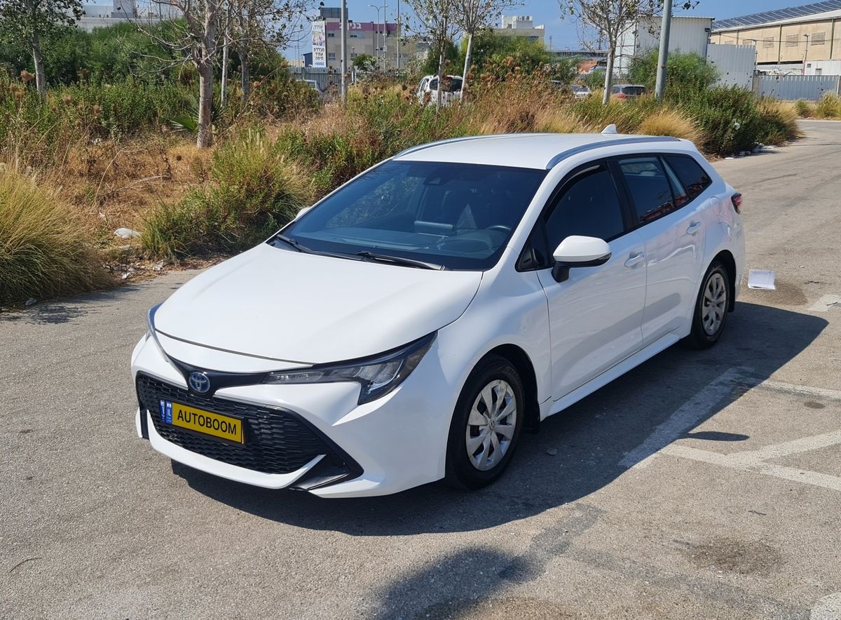 Toyota Corolla 2nd hand, 2022, private