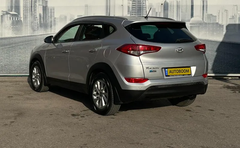Hyundai Tucson 2nd hand, 2016, private