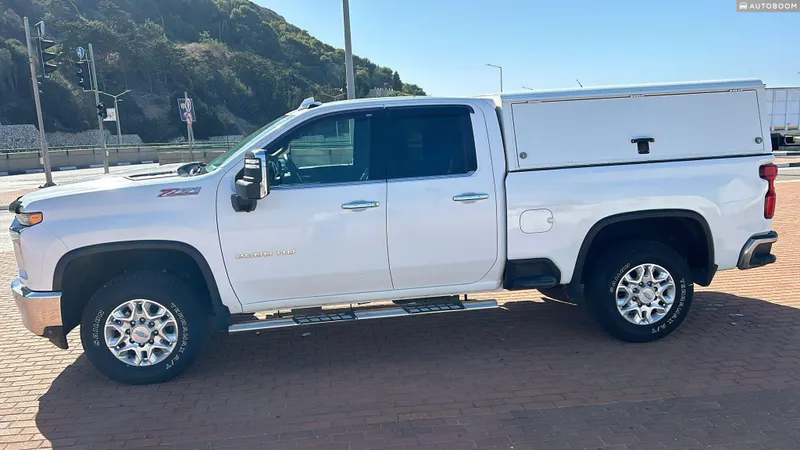 Chevrolet Silverado с пробегом, 2020