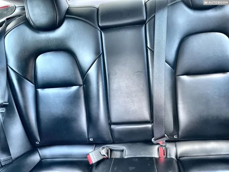 Tesla Model 3 2nd hand, 2023, private