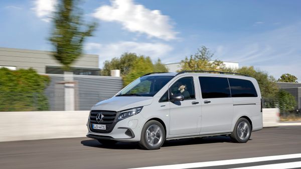 Mercedes Vito 2023. Bodywork, Exterior. Minibus Extra Long, 3 generation, restyling 3