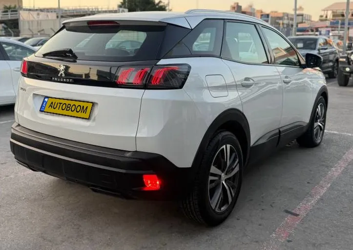 Peugeot 3008 2nd hand, 2021