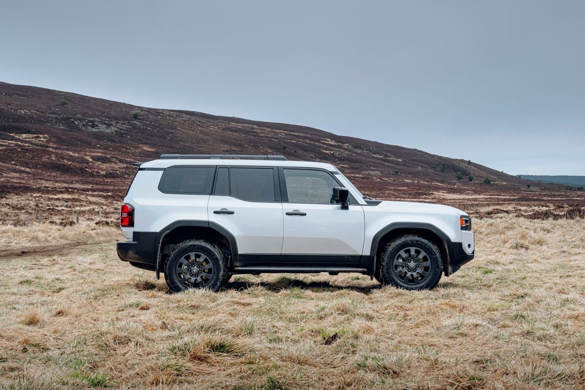 Toyota Land Cruiser 2024. Кузов, экстерьер. Внедорожник 5 дв., 5 поколение