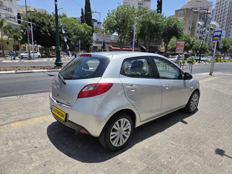 Mazda 2 2ème main, 2009