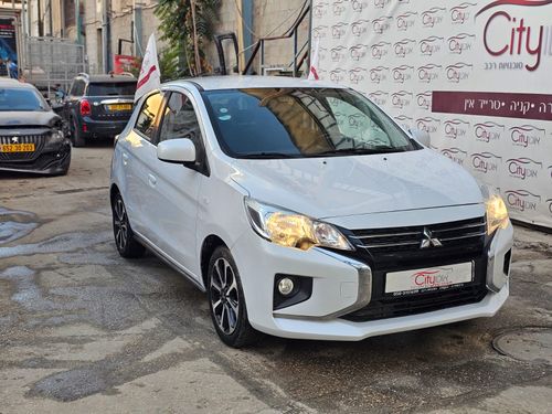 Mitsubishi Space Star, 2021, фото