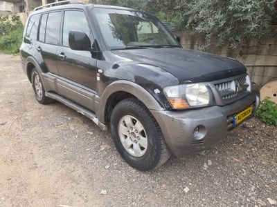 Mitsubishi Pajero 2nd hand, 2005, private hand