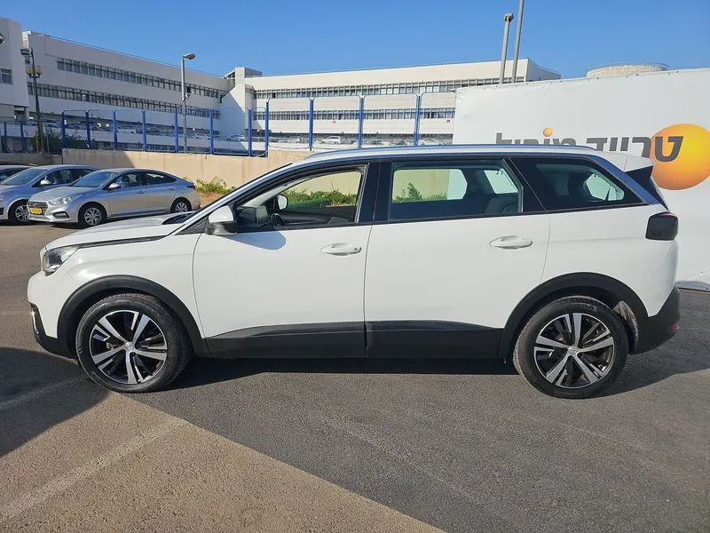 Peugeot 5008 с пробегом, 2020