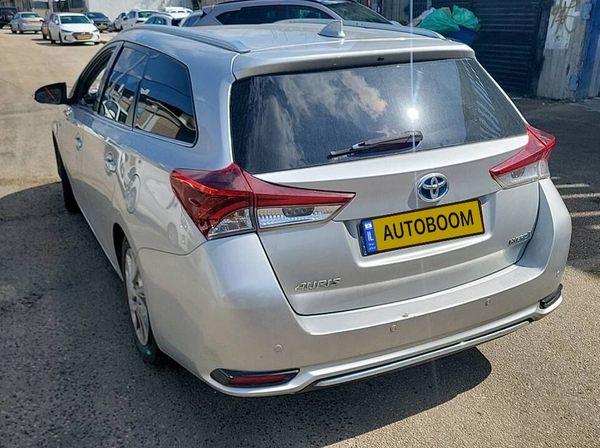 טויוטה אוריס יד 2 רכב, 2018, פרטי