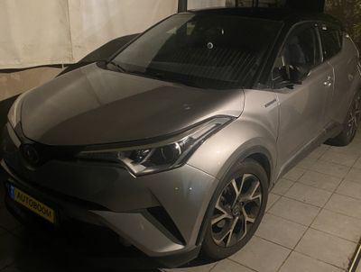 Toyota C-HR 2nd hand, 2017, private hand