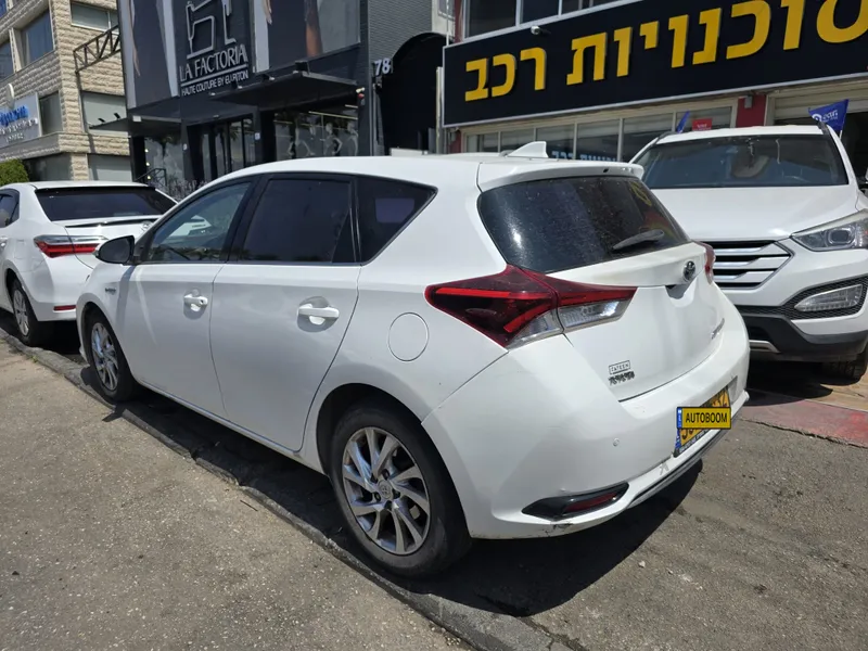 Toyota Auris 2nd hand, 2015, private hand