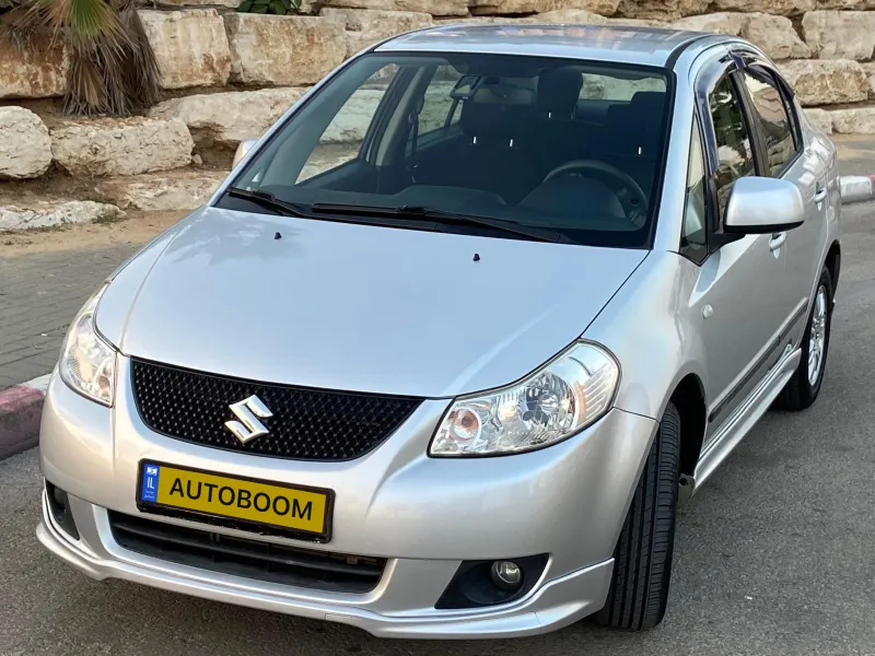 سوزوكي SX4 مستعمل, 2011