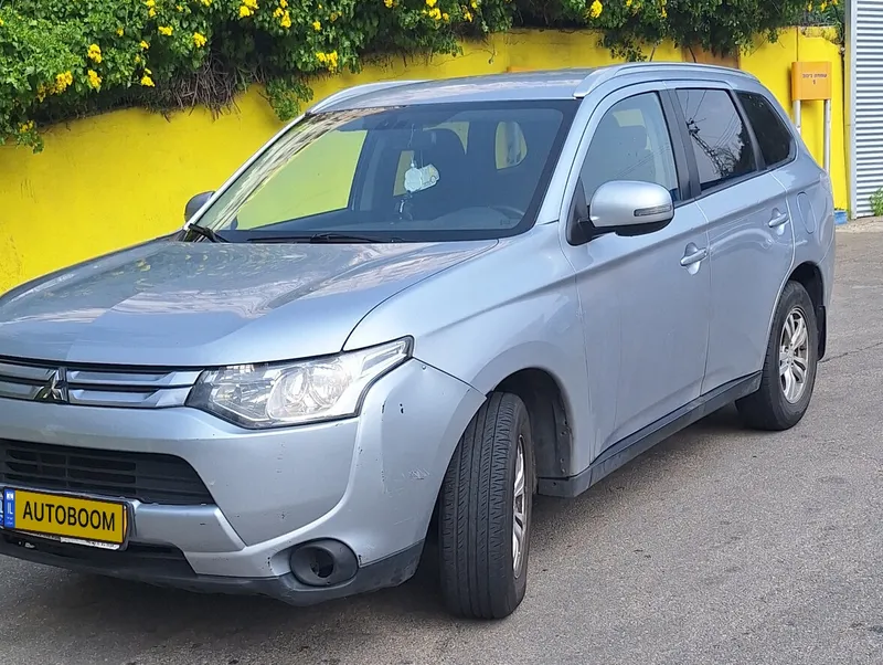 Mitsubishi Outlander 2nd hand, 2014, private hand