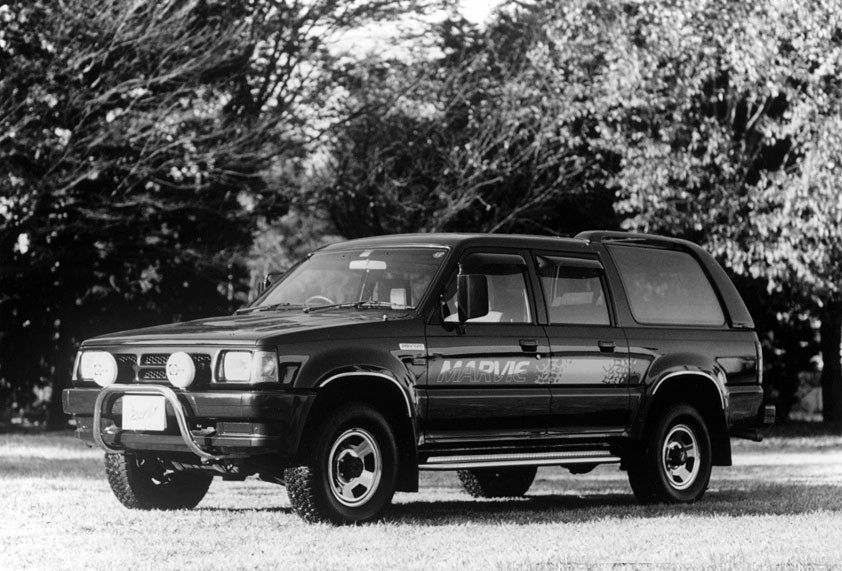 מאזדה פרוסיד מארווי 1991. מרכב, צורה. רכב שטח 5 דלתות, 1 דור