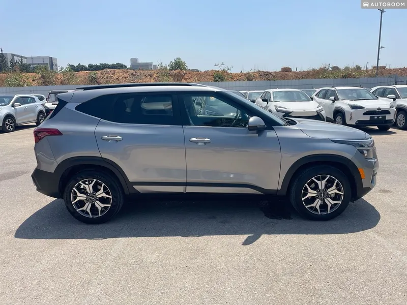 Kia Seltos 2nd hand, 2022, private