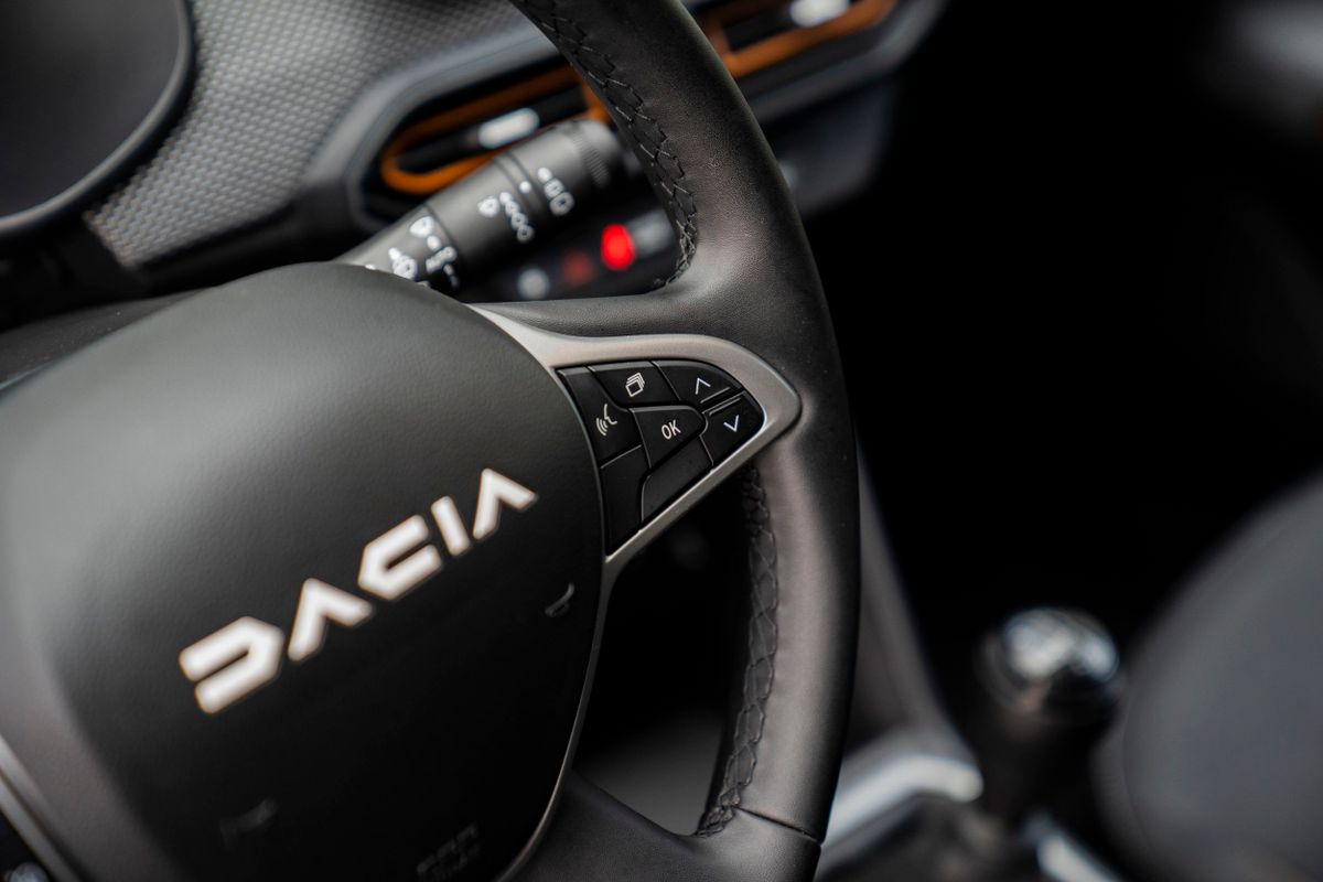 Dacia Sandero Stepway 2020. Руль. Мини 5 дверей, 3 поколение