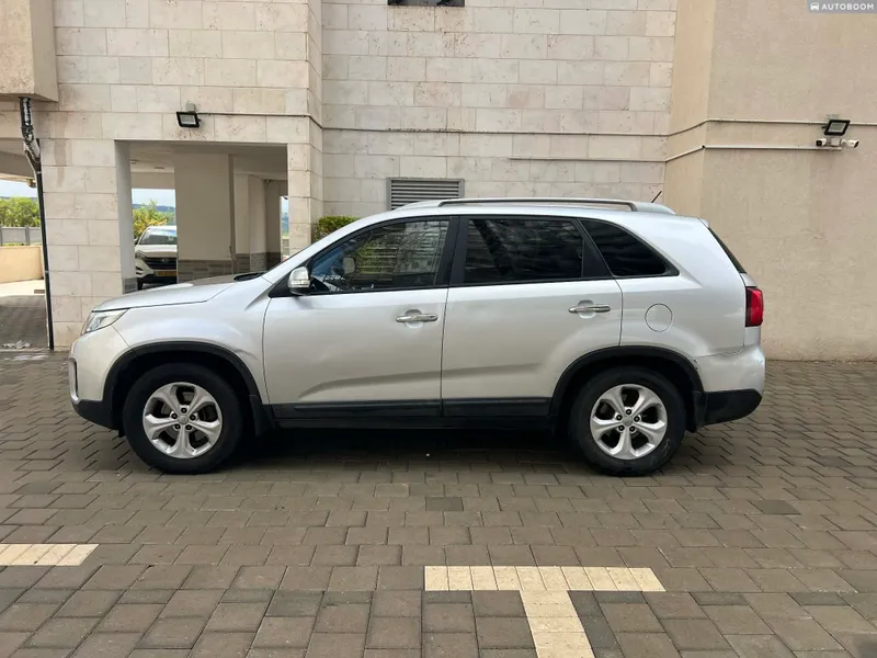 Kia Sorento с пробегом, 2013