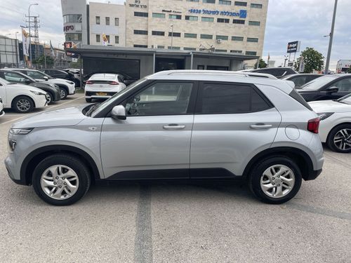 Hyundai Venue 2nd hand, 2023, private hand
