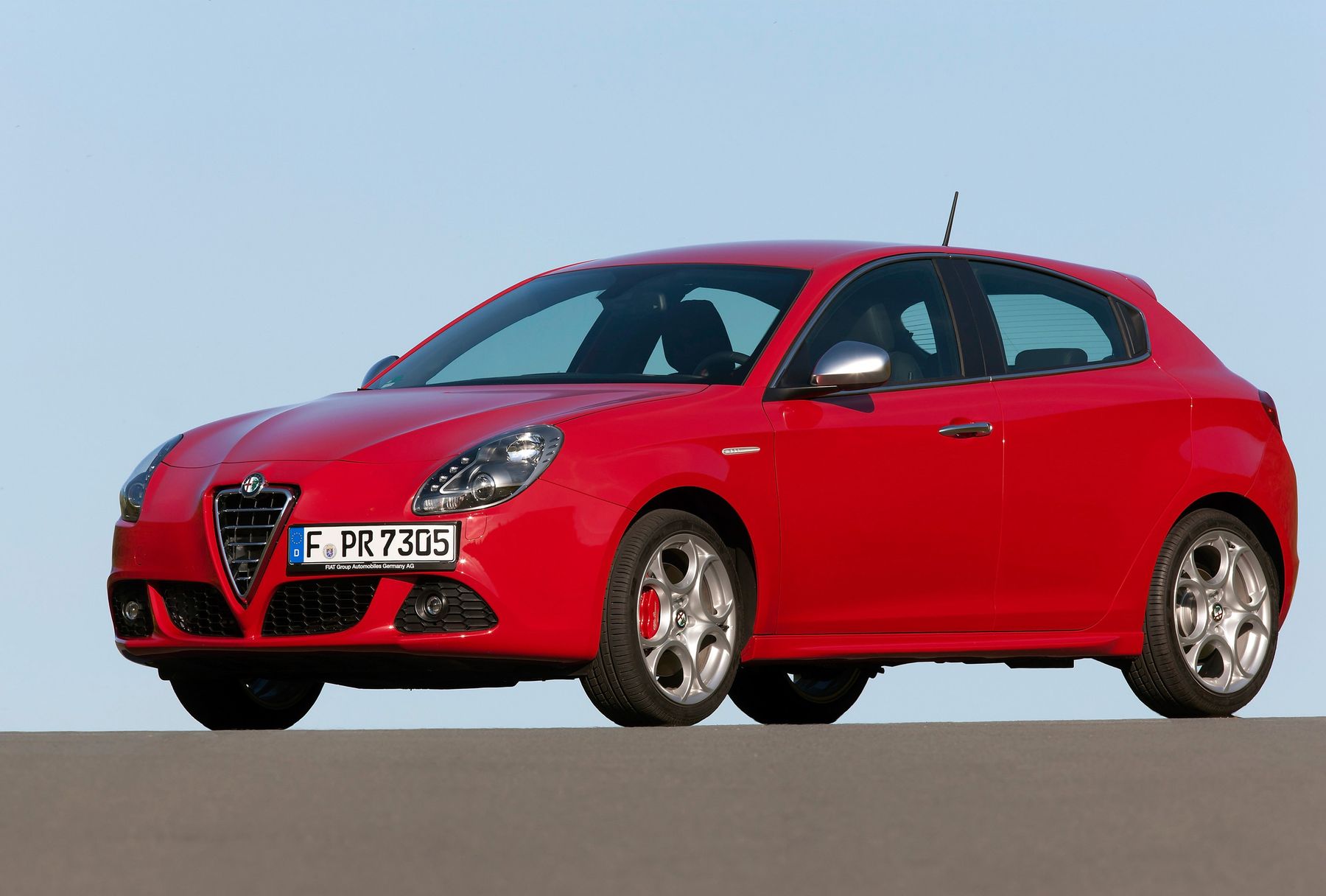 Alfa Romeo 156 в кузове 932A, выпускаемого с 2002 года по 2003 год для рынка Авс