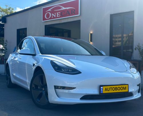 Tesla Model 3, 2021, photo