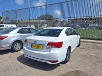 Toyota Avensis с пробегом, 2014, частная