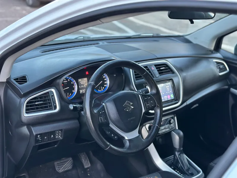 Suzuki SX4 2ème main, 2015, main privée