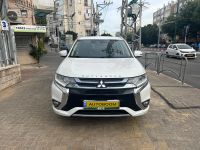 מיצובישי אאוטלנדר יד 2 רכב, 2018, פרטי