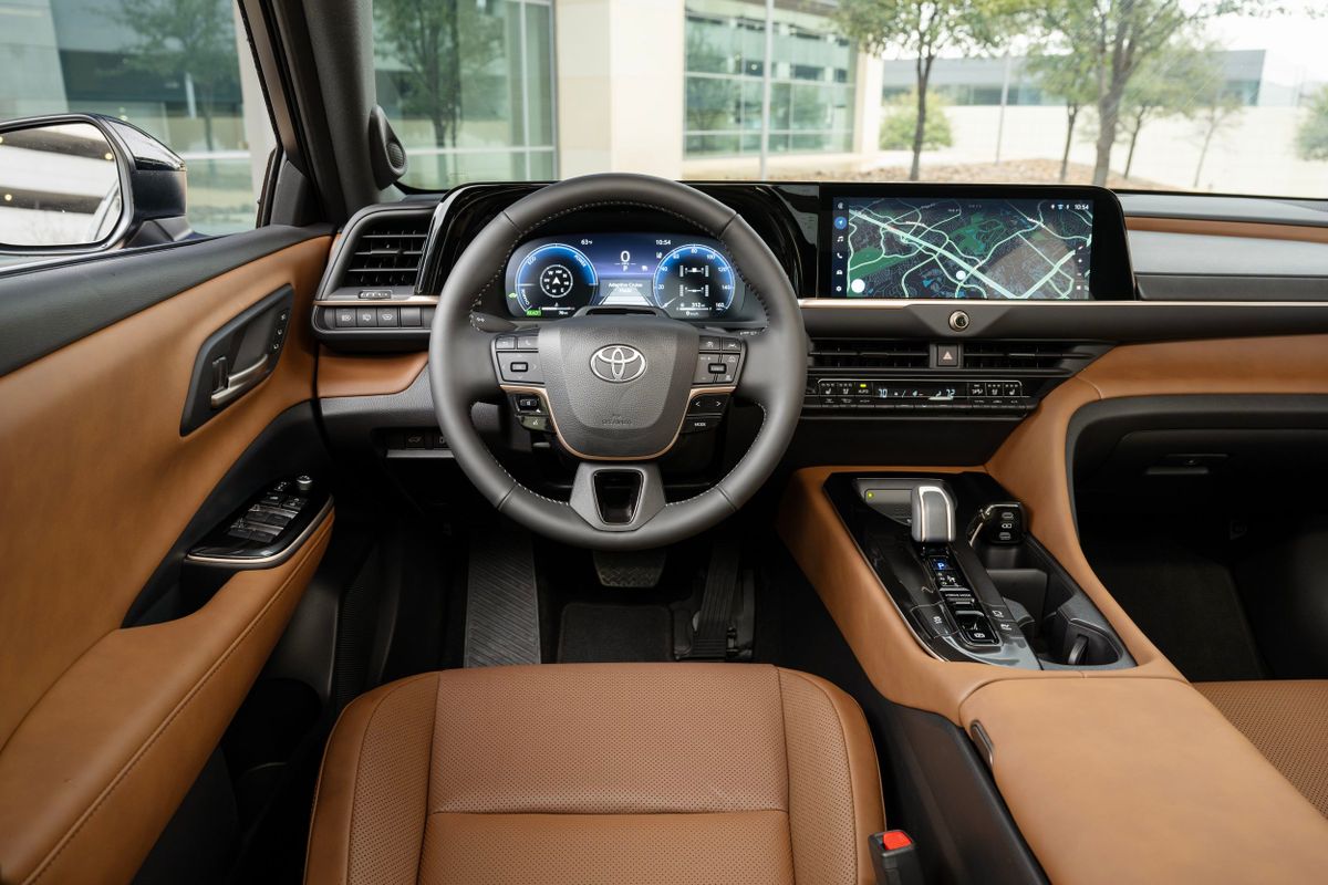 Toyota Crown Signia 2023. Передние сидения. Внедорожник 5 дв., 1 поколение