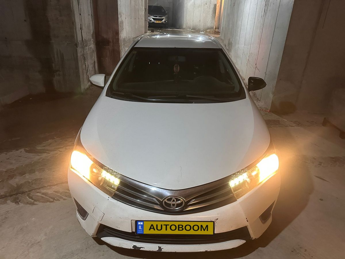 Toyota Corolla 2nd hand, 2013, private hand